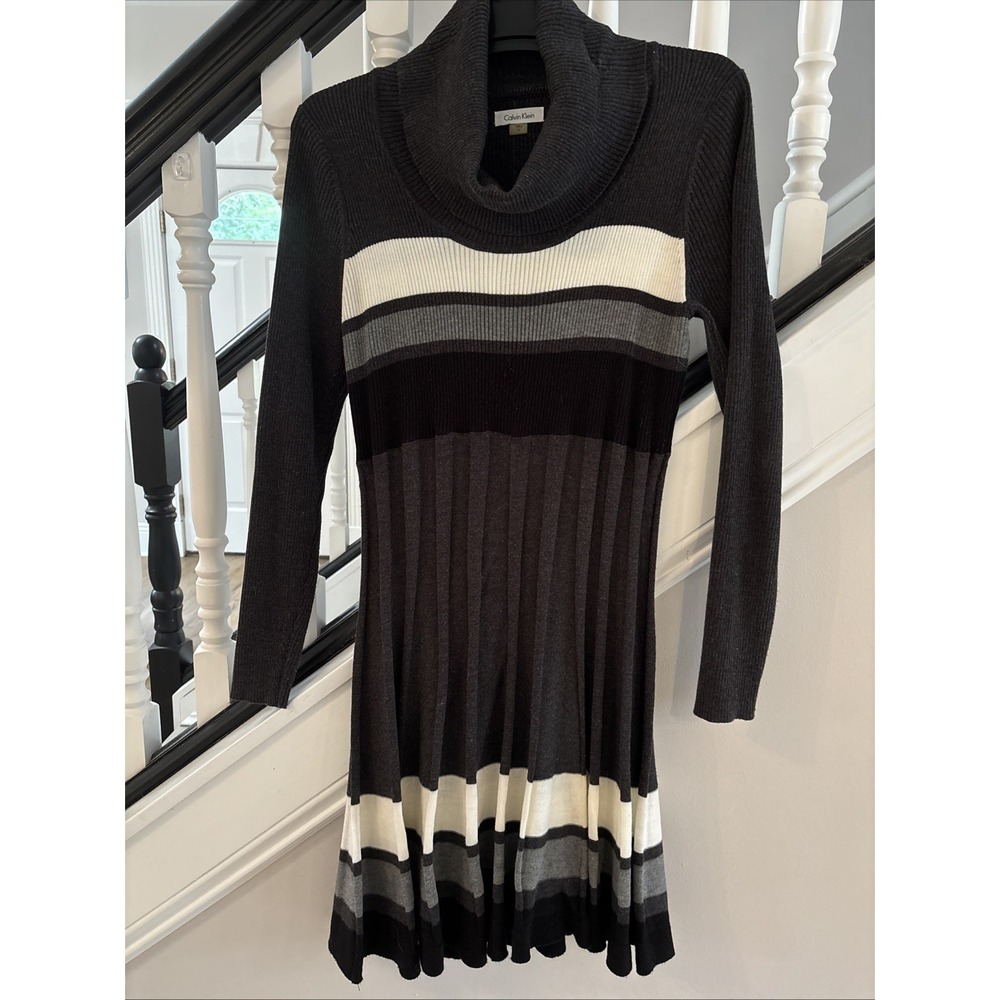 Calvin Klein Y2K Mom Chic Cowl Neck Sweater Dress